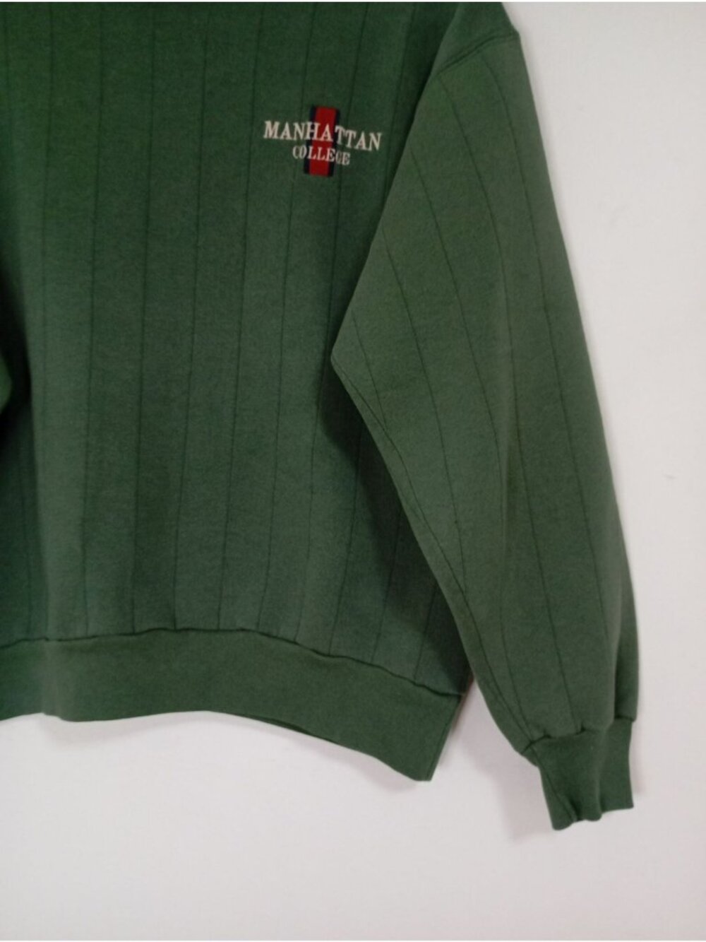 Vintage Jansport Manhattan College Green Sweatshirt Ribbed Crewneck L USA-Made - Picture 4 of 8